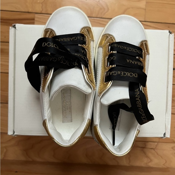 Dolce & Gabbana size 9.5 toddler - Picture 4 of 9